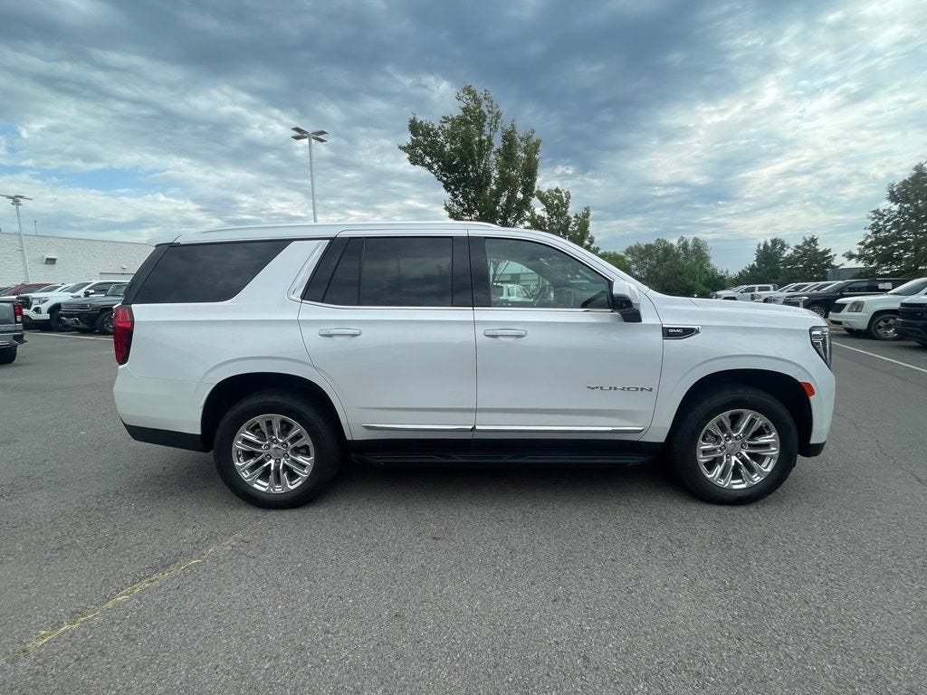 2023 GMC Yukon SLT