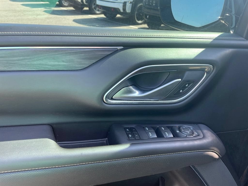 2022 GMC Yukon XL SLT