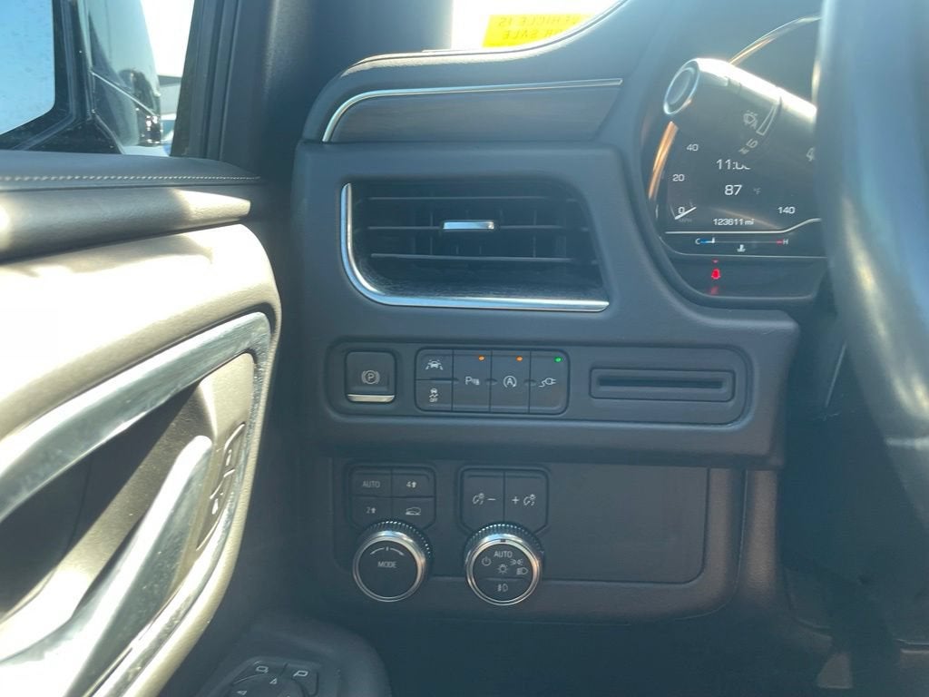 2022 GMC Yukon XL SLT