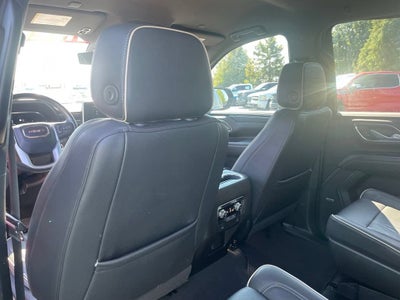 2022 GMC Yukon XL SLT