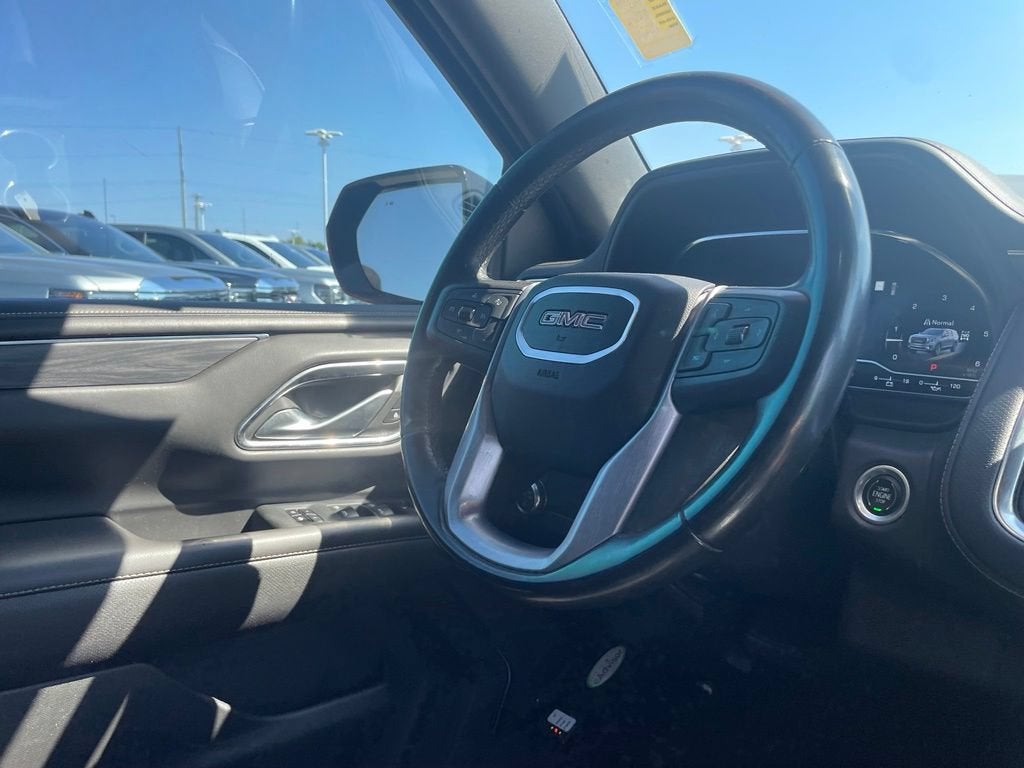 2022 GMC Yukon XL SLT