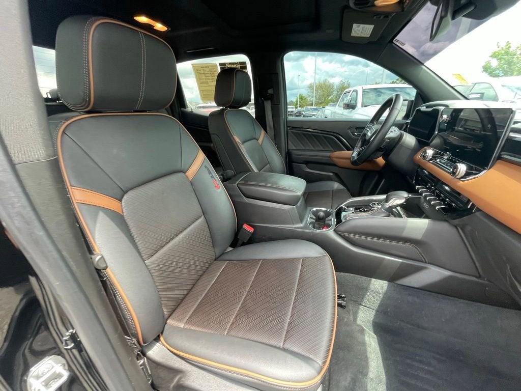 2023 GMC Canyon AT4