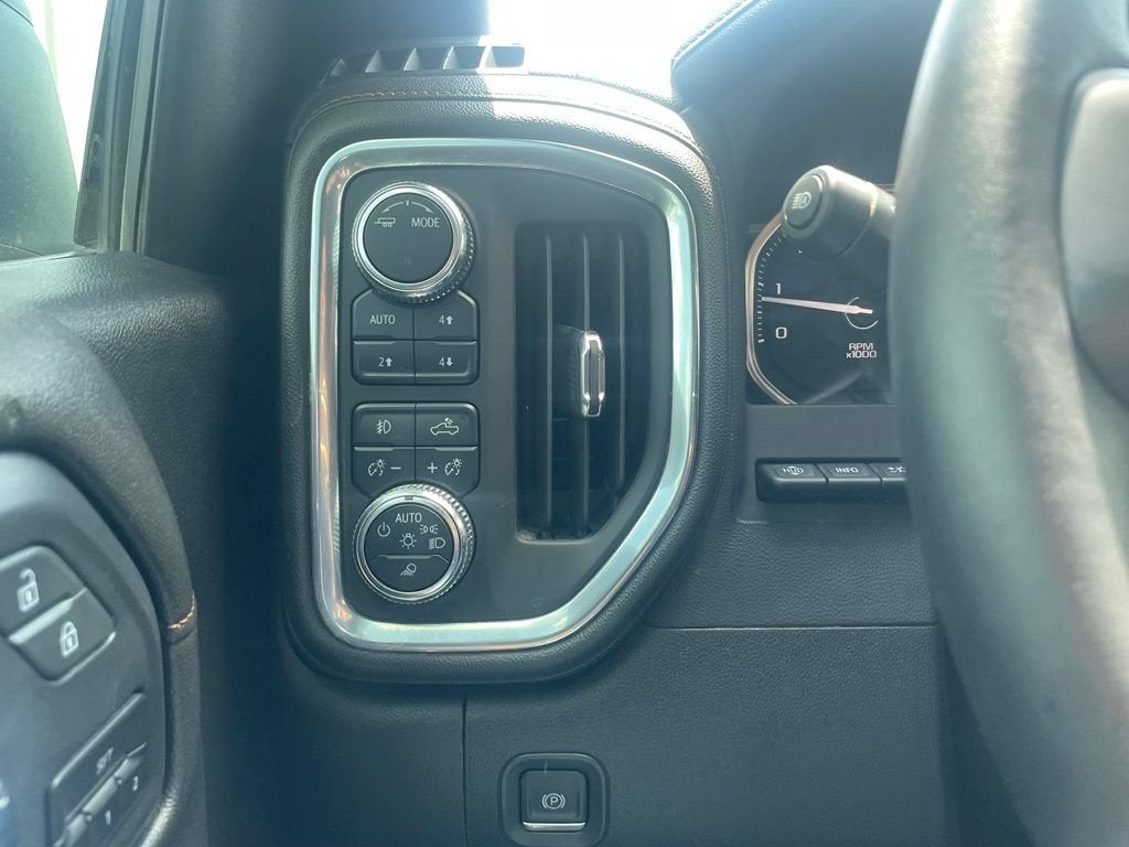 2022 GMC Sierra 1500 Limited AT4