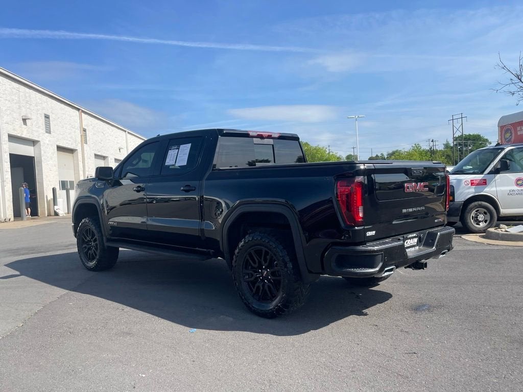2025 GMC Sierra 1500 AT4