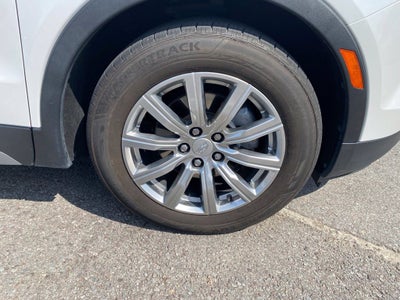 2022 Cadillac XT4 FWD Premium Luxury