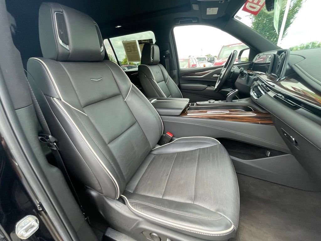 2023 Cadillac Escalade ESV Premium Luxury