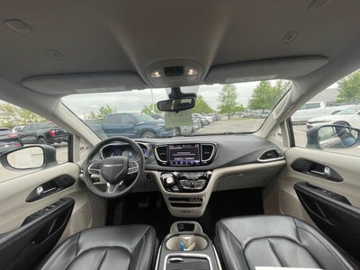2023 Chrysler Pacifica Hybrid Touring L