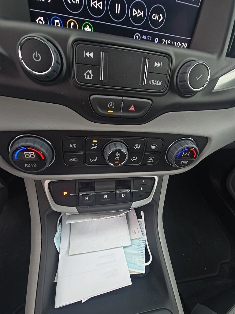 2022 GMC Terrain SLT