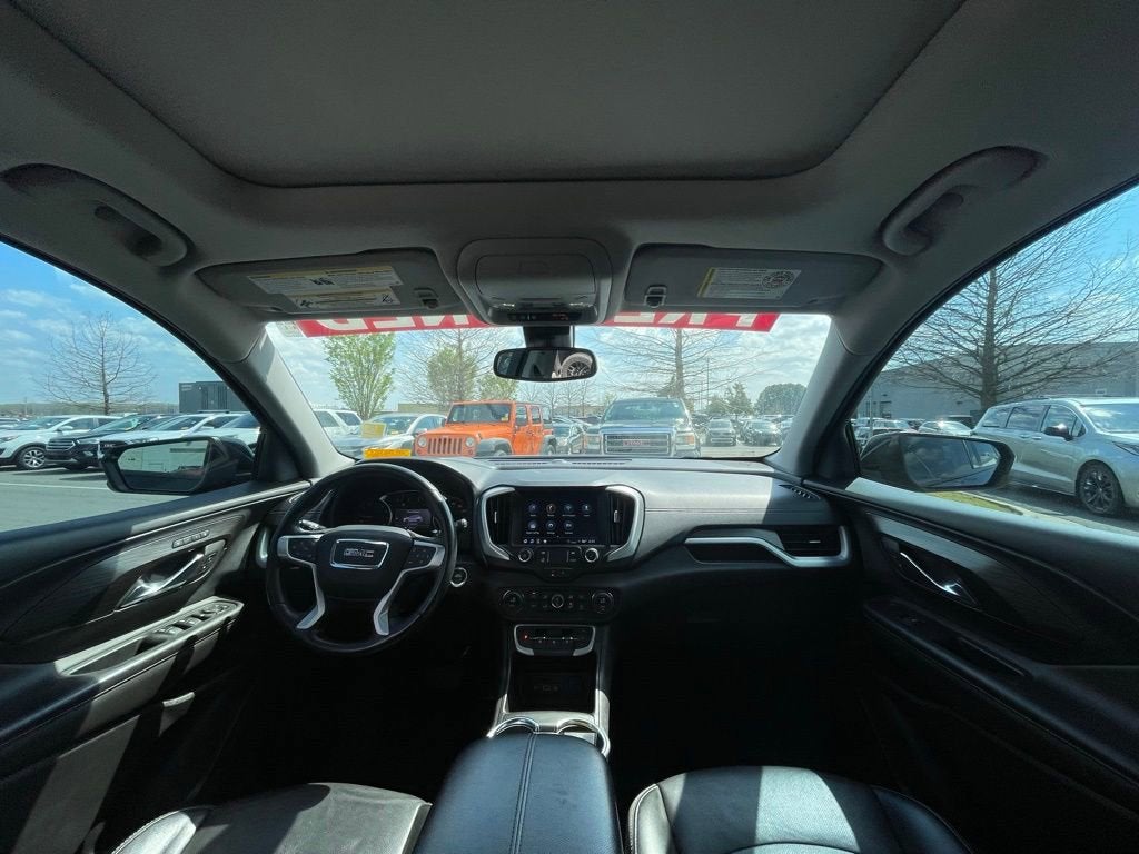 2022 GMC Terrain SLT