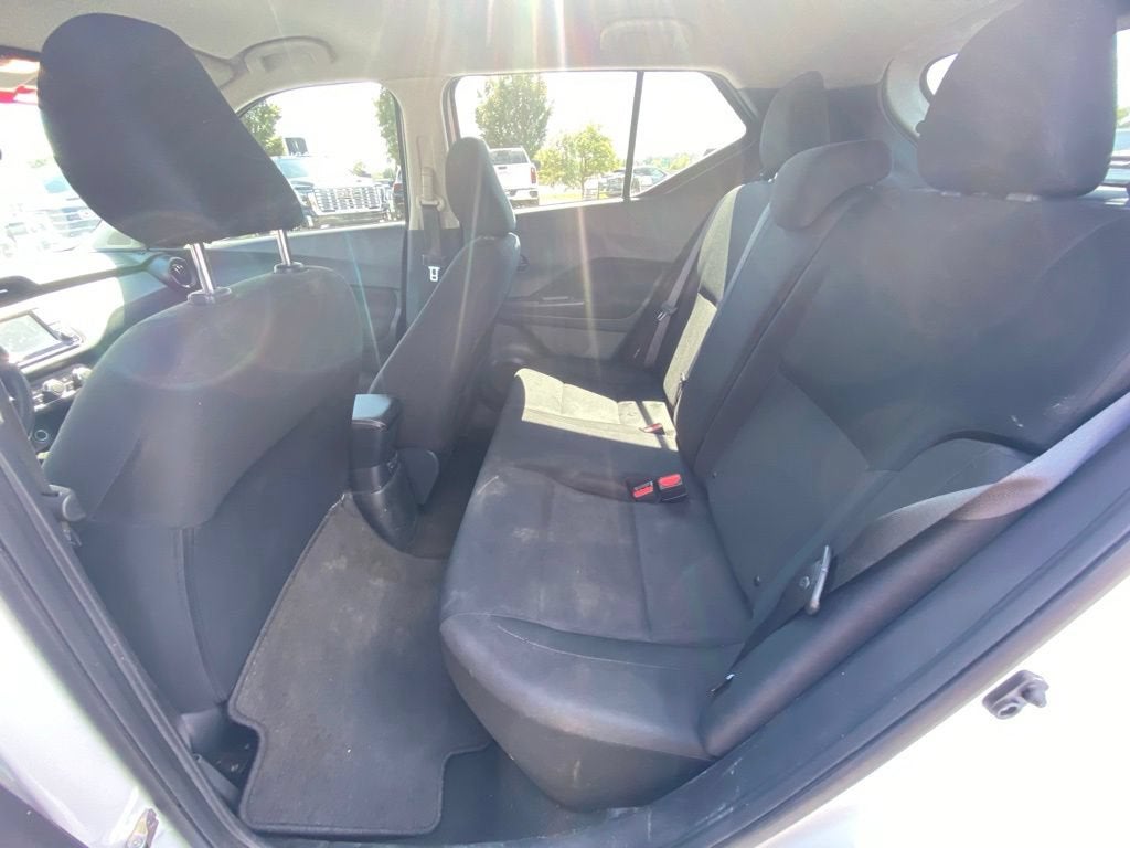 2023 Nissan Kicks S