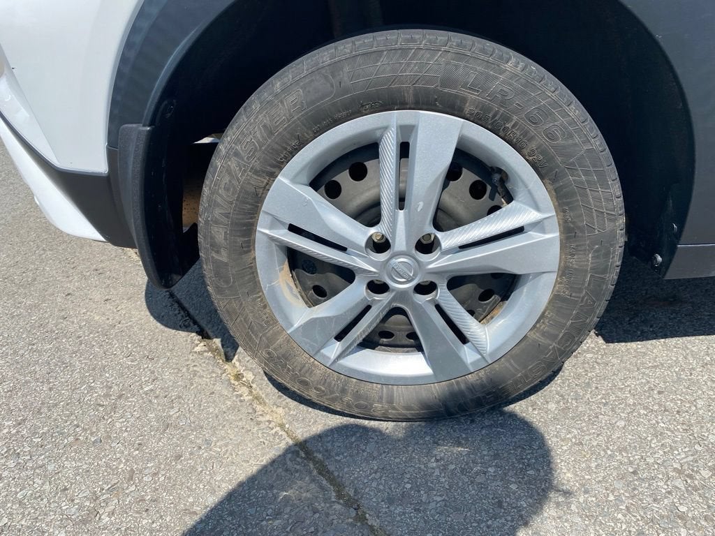 2023 Nissan Kicks S