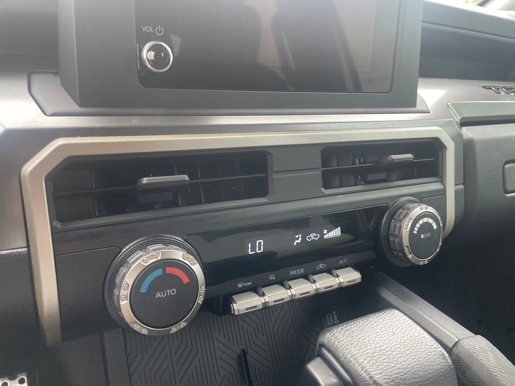 2024 Toyota Tacoma 4WD SR5