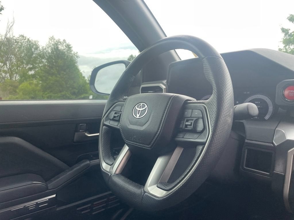 2024 Toyota Tacoma 4WD SR5