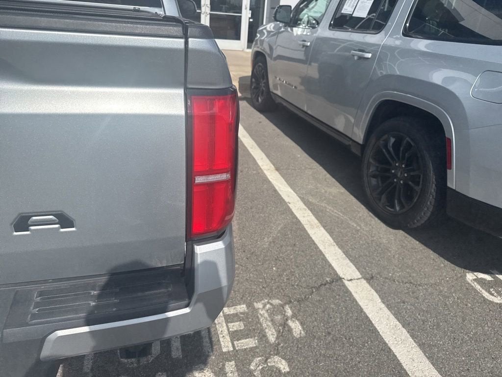 2024 Toyota Tacoma 4WD SR5