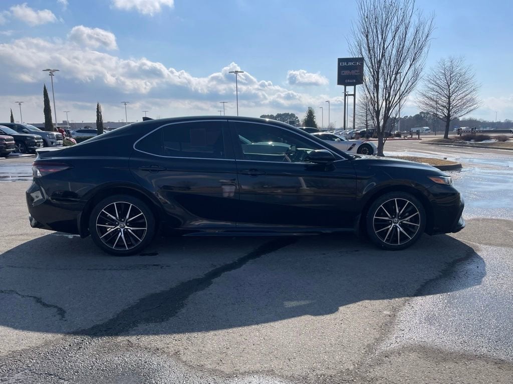 2021 Toyota Camry SE Nightshade