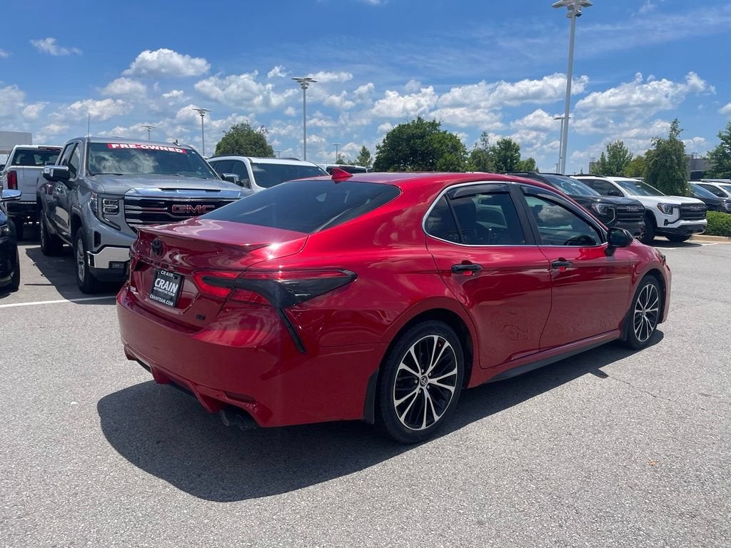 2020 Toyota Camry SE