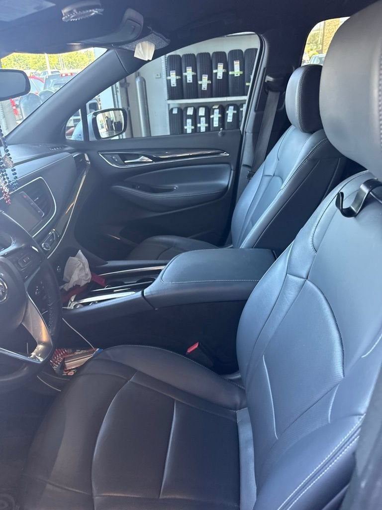 2022 Buick Enclave Essence