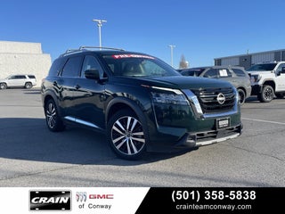 2023 Nissan Pathfinder Platinum