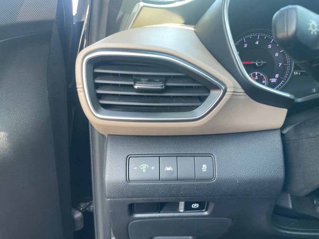 2021 Hyundai Santa Fe SE