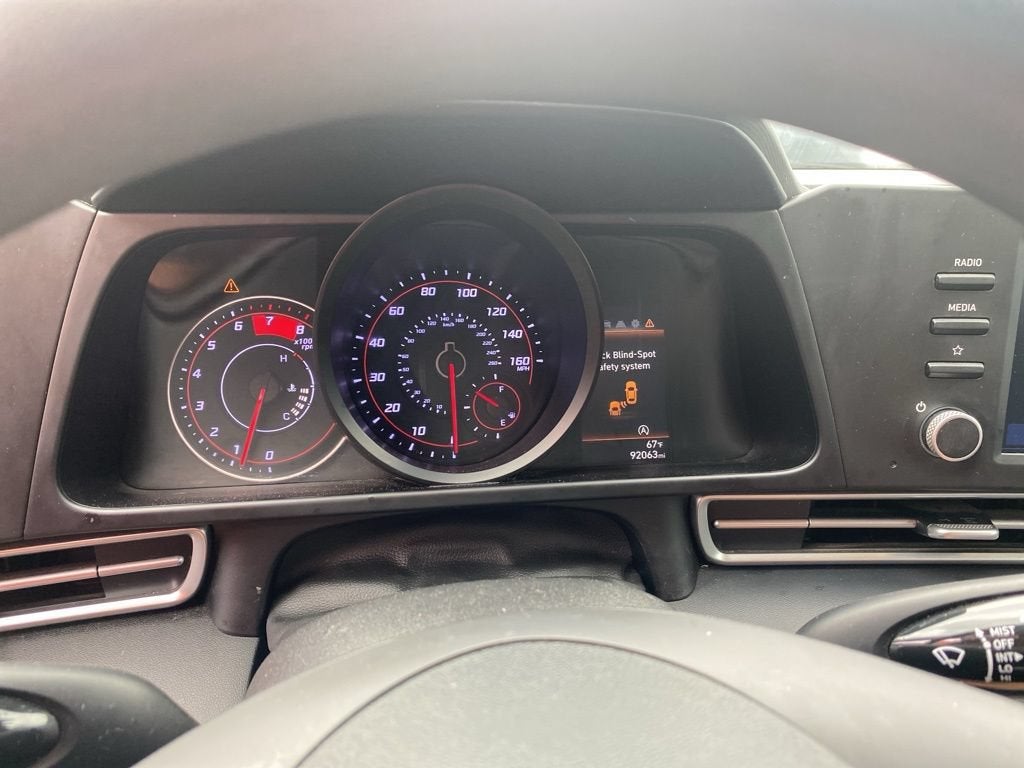 2022 Hyundai Elantra SE