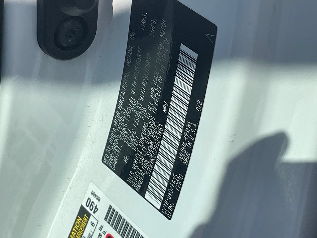 2025 Toyota Sienna LE