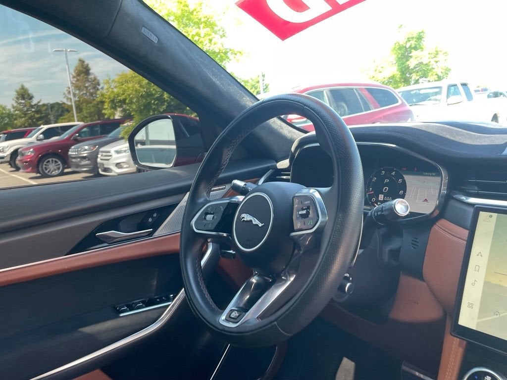 2023 Jaguar F-PACE SVR